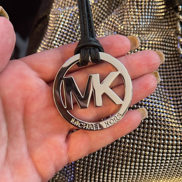 Leather bucket MK bag - Picture 4 of 8